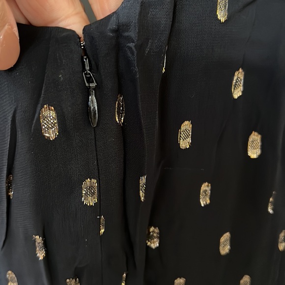 NWT{Talbots}Sz 14 Black Chiffon w/Gold Dot Maxi Vneck Sleeveless Dress - Picture 4 of 8